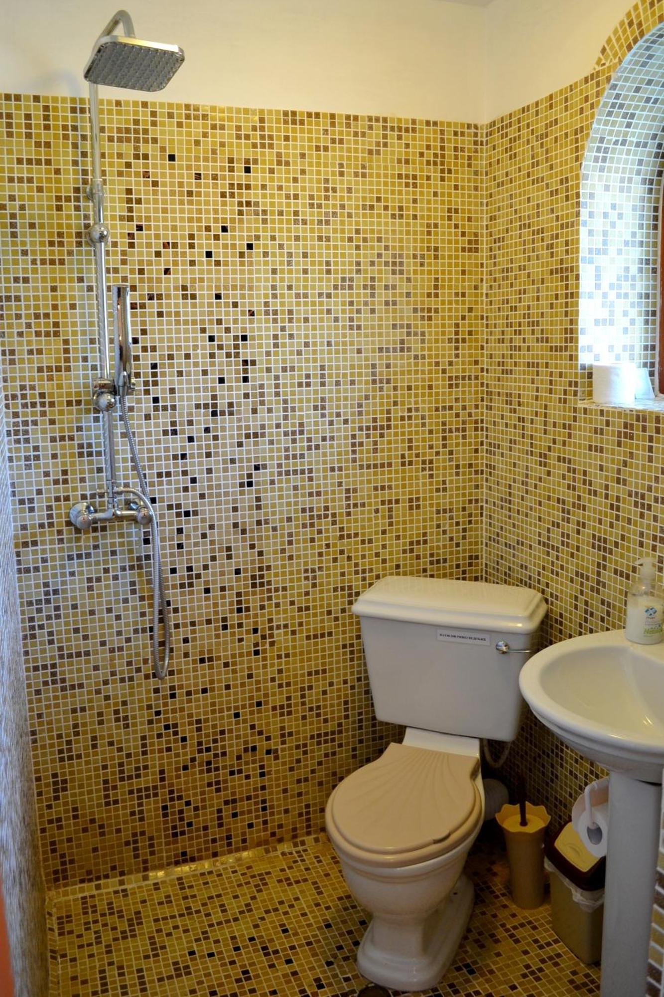 Guest House Diabora ارباناسي الغرفة الصورة