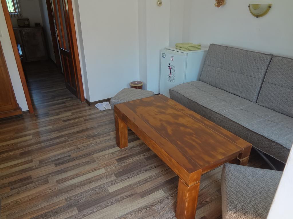 Guest House Diabora ارباناسي المظهر الخارجي الصورة