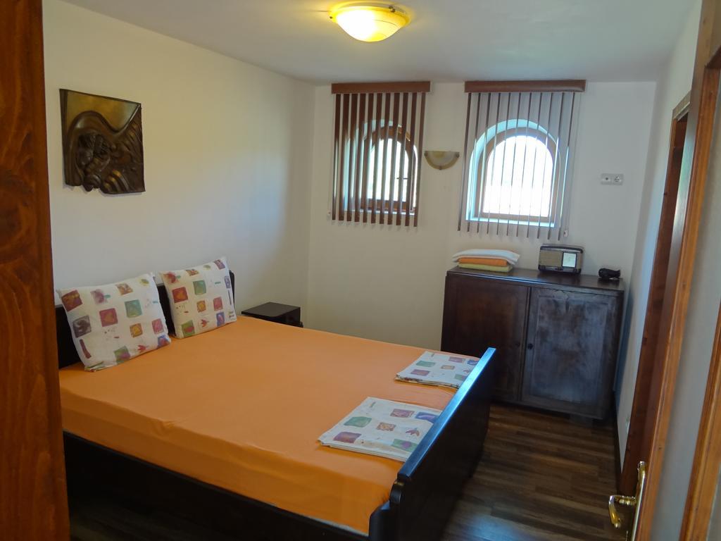 Guest House Diabora ارباناسي المظهر الخارجي الصورة